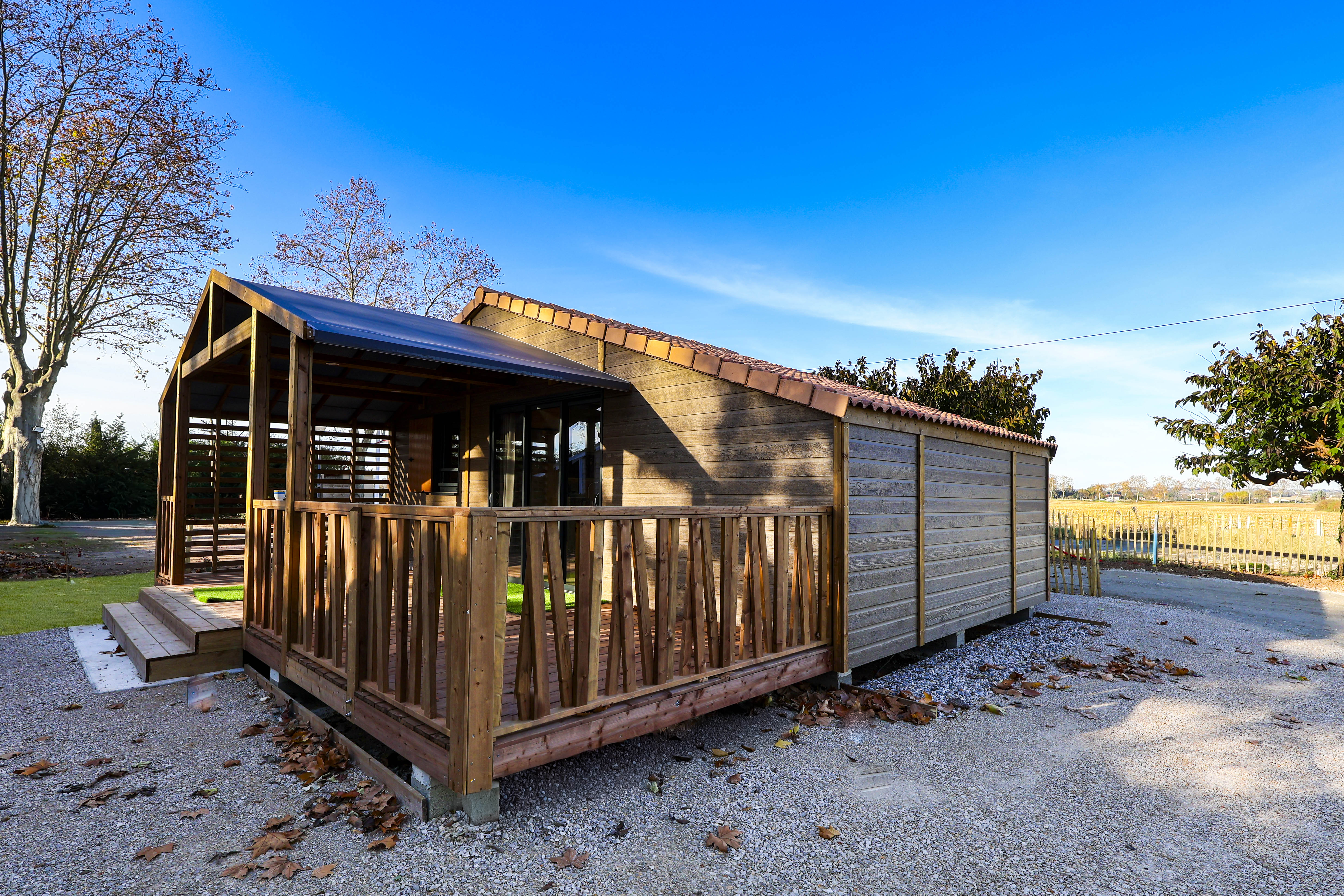 Chalet neuf avec terrasse couverte et terrain privatif, au Domaine du Cèdre dans le Tarn